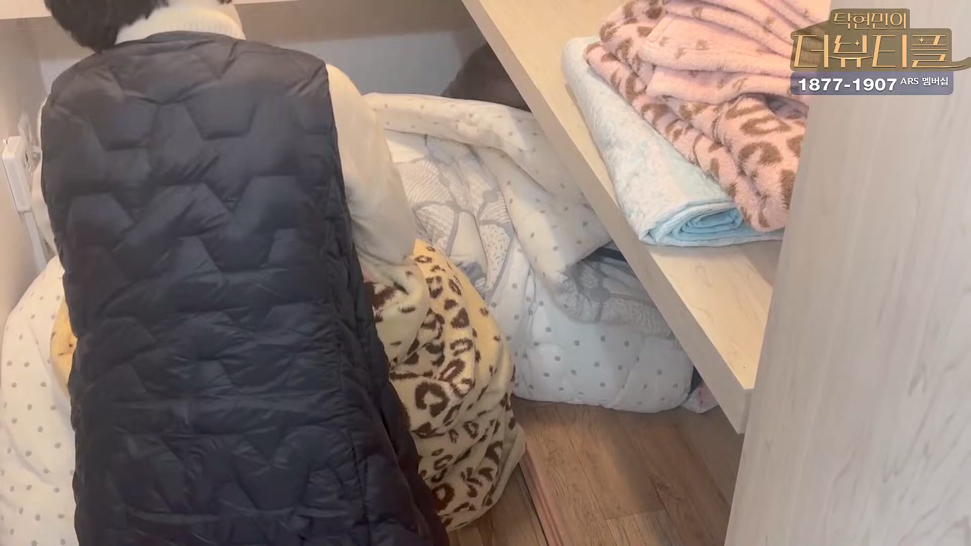 [#탁현민의더뷰티플] 탄핵변론 코믹쑈 - 내가 나를 끌어내려고 요원시켜 계몽령~¿¿ ¦ 2025년 1월 25일 토요일 ¦ 다시 27회 (1080p_30fps_H264-128kbit_AAC).mp4_20250125_150936.012.jpg