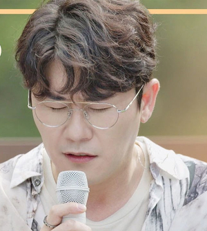 혐의 최초 인정 - 검찰 송치까지? 트로트 가수 영탁 사재기 논란 2