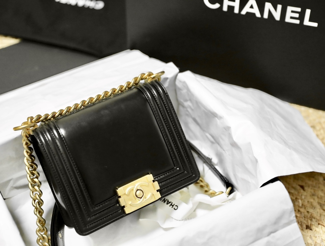  [CHANEL] 샤넬 미니 보이백 AS3018