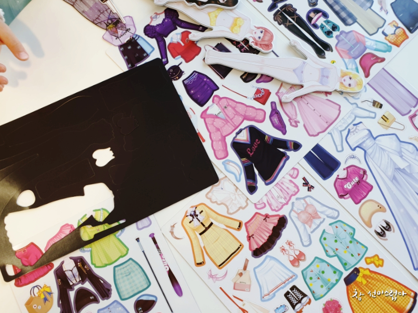 시크릿 부티크 시크릿부티크 자석놀이/인형옷입히기 43