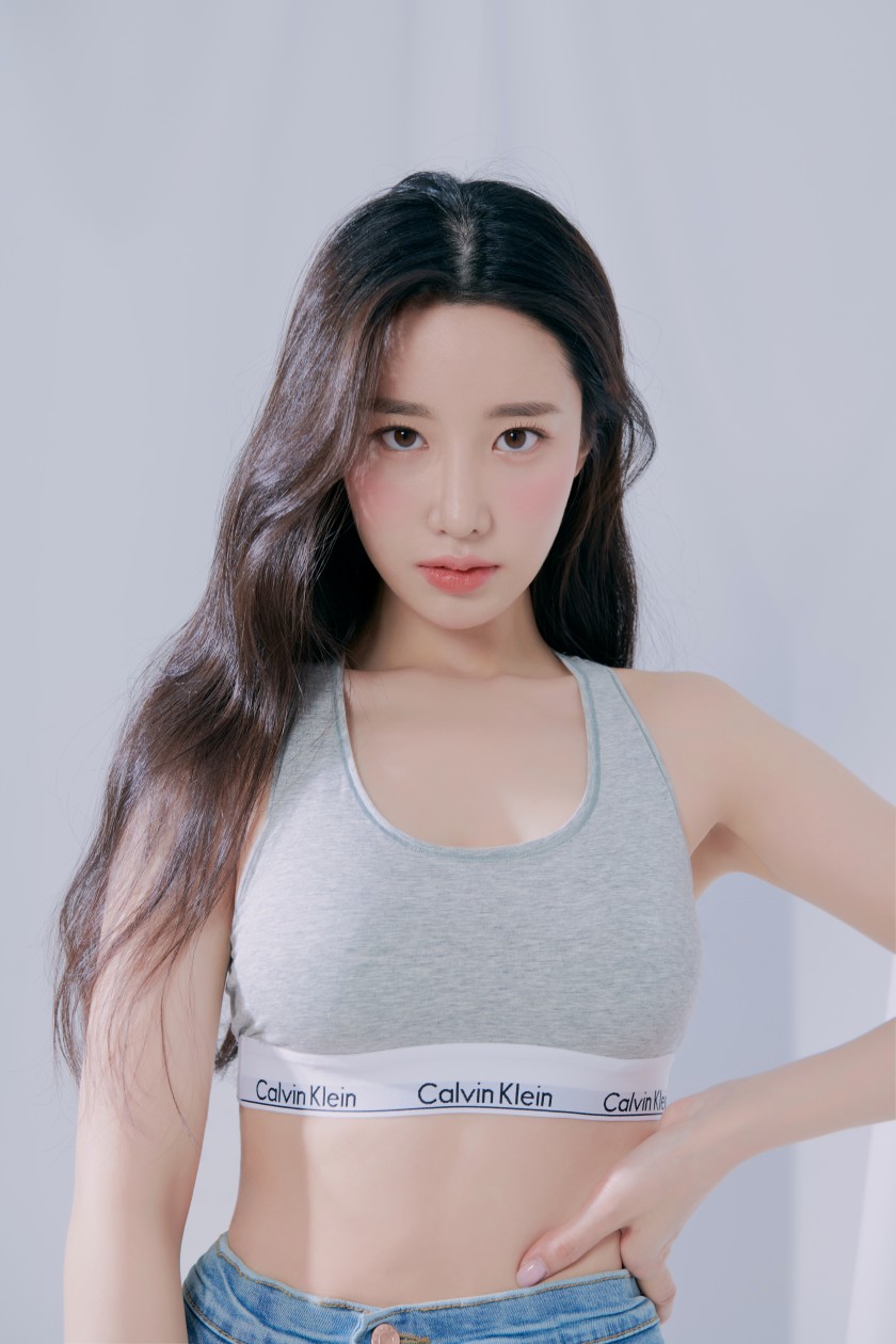  조현 톡스앤필 화보 사진