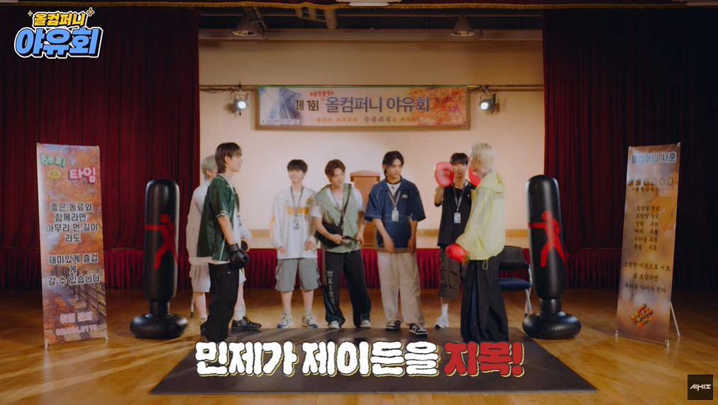 1살 차이 나는 남동생한테 자꾸 뽀뽀하는 형...jpg | 인스티즈