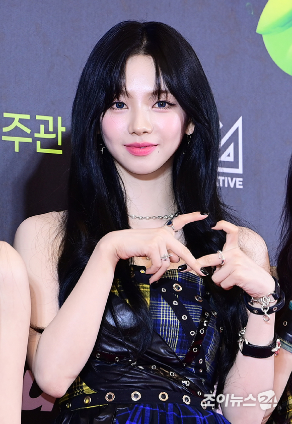 '이재욱 열애' 카리나 "상처받은 팬들께 미안" 자필 사과(전문)