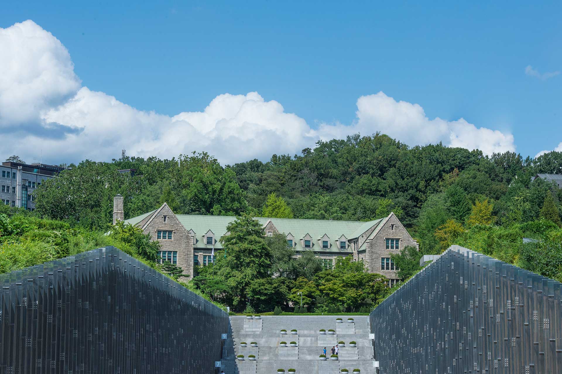  여성교육 역량 강화 <이화여자대학교> 유산을 공개합니다!