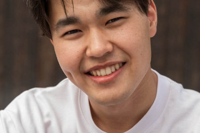 잘 생긴 남성