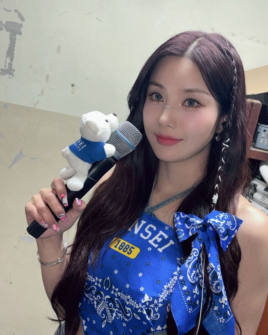  아이돌 권은비