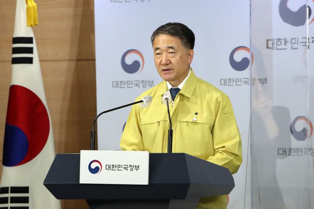  보건당국 “코로나 본격 대유행 진입, 전국 팽창 직전”