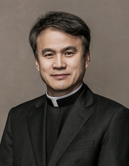  가톨릭대 원종철 총장 사과, 세월호 희생자 학생들 '주체적이지 못해서 죽었다' 라고 망언 논란. 총장 사퇴 요구.