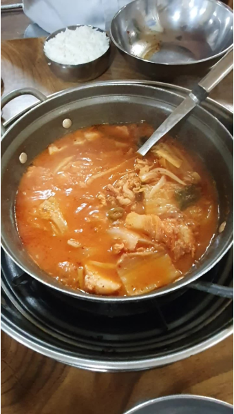 김치두루찌개 제육직화 계란말이