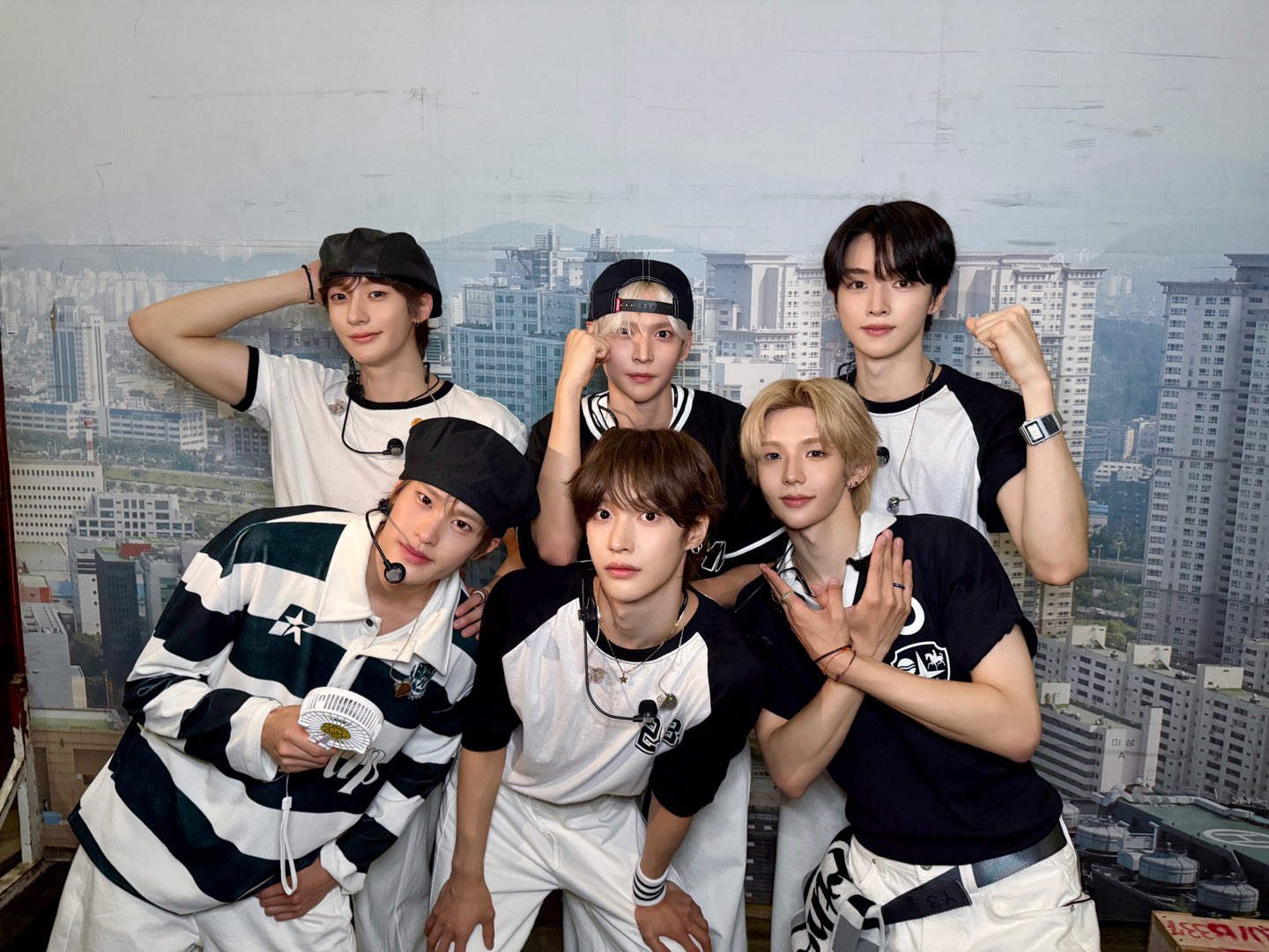 20250530뮤직뱅크트위터공계가족사진