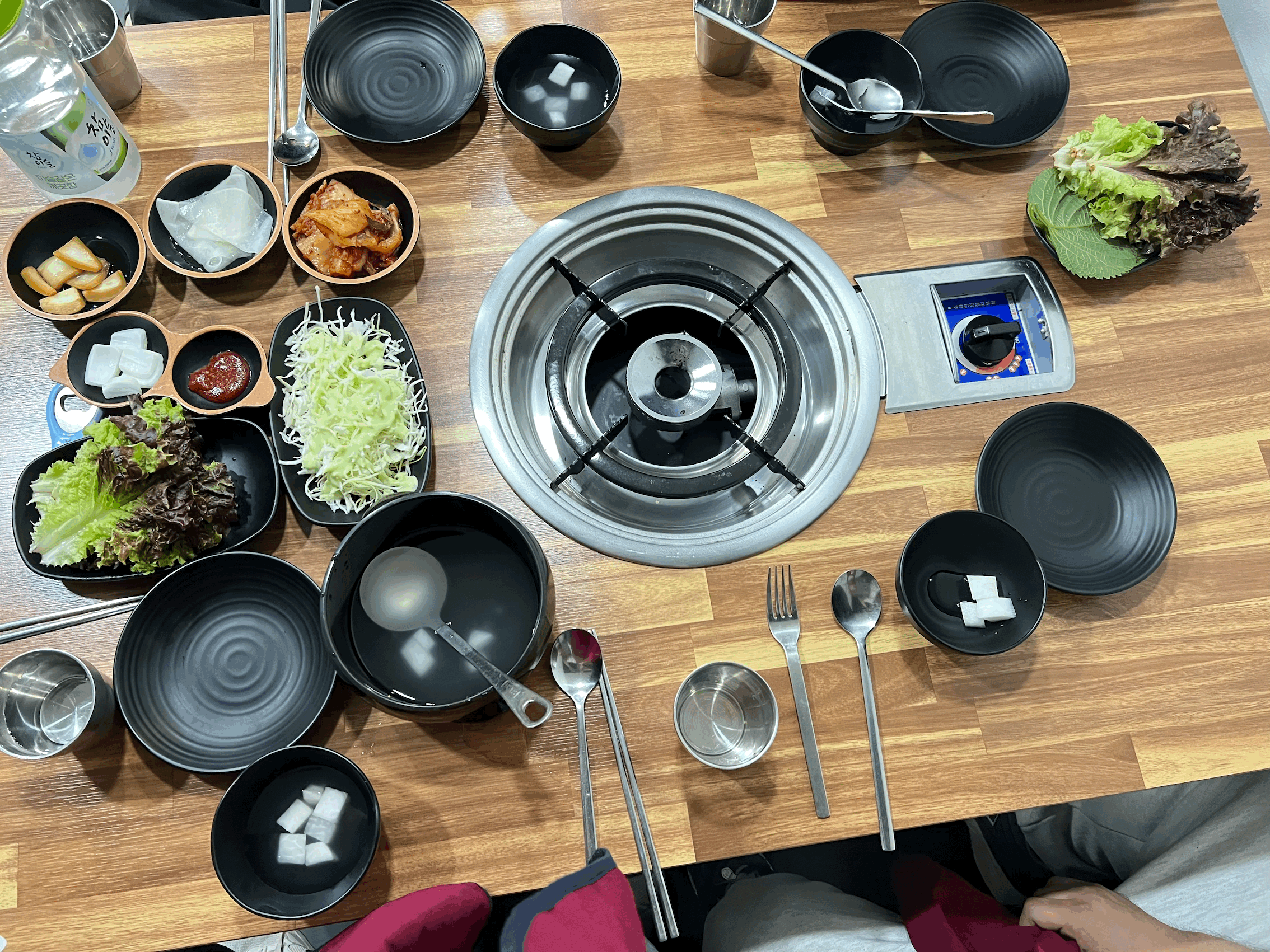 비와별 닭갈비 소양강점 상차림