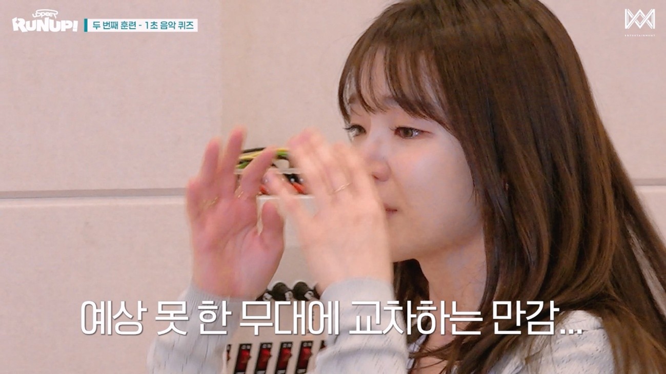 10년만에 직속후배 생겼는데 오열했다는 오마이걸 승희 | 인스티즈
