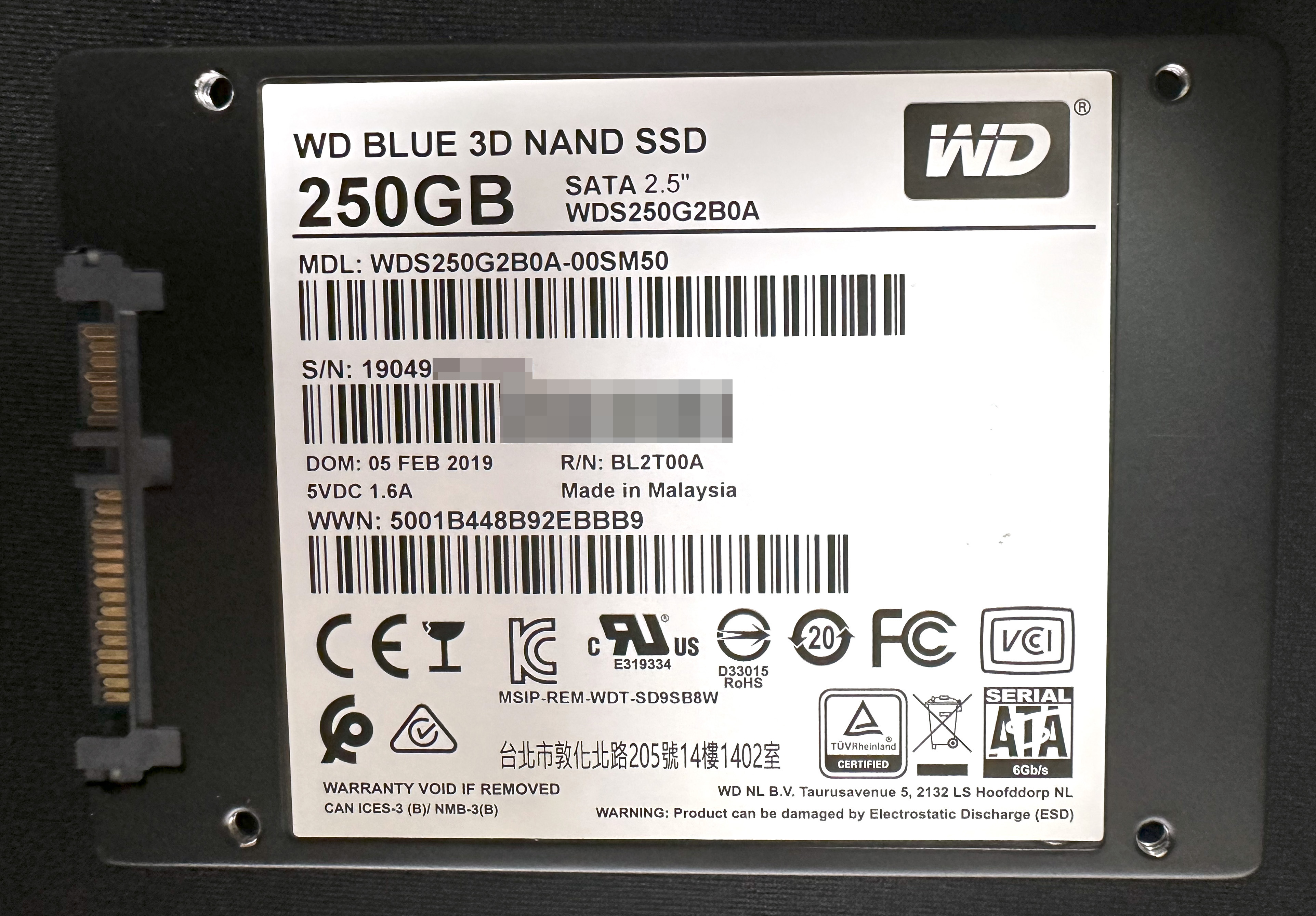 Western Digital Blue 250GB Back (WDS250G2B0A-00SM50)