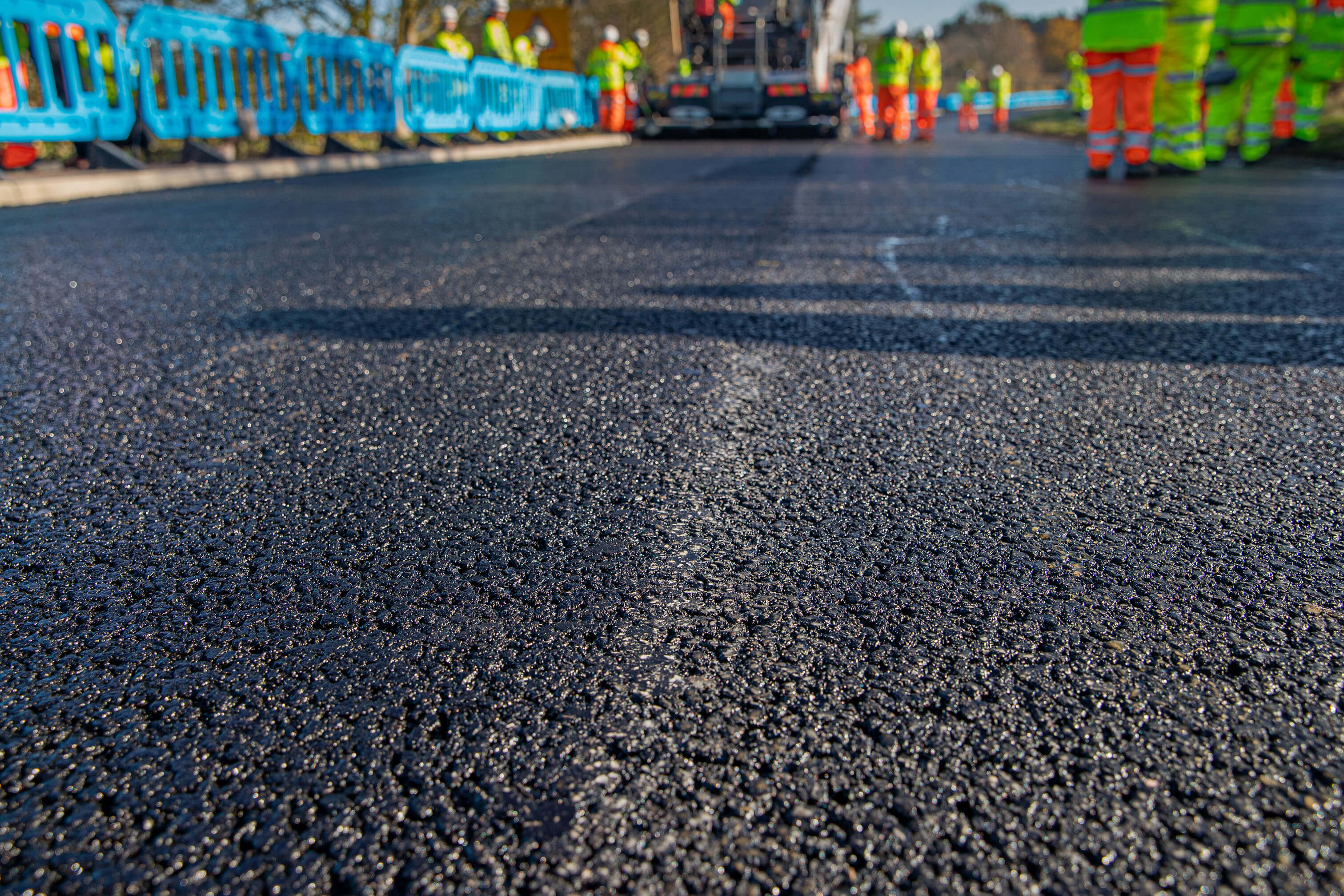  강철보다 더 강한 그래핀...'세계 최초' 재포장 시공 임박  VIDEO:The UK Just Launched the World's First Graphene-Infused Road Upgrade