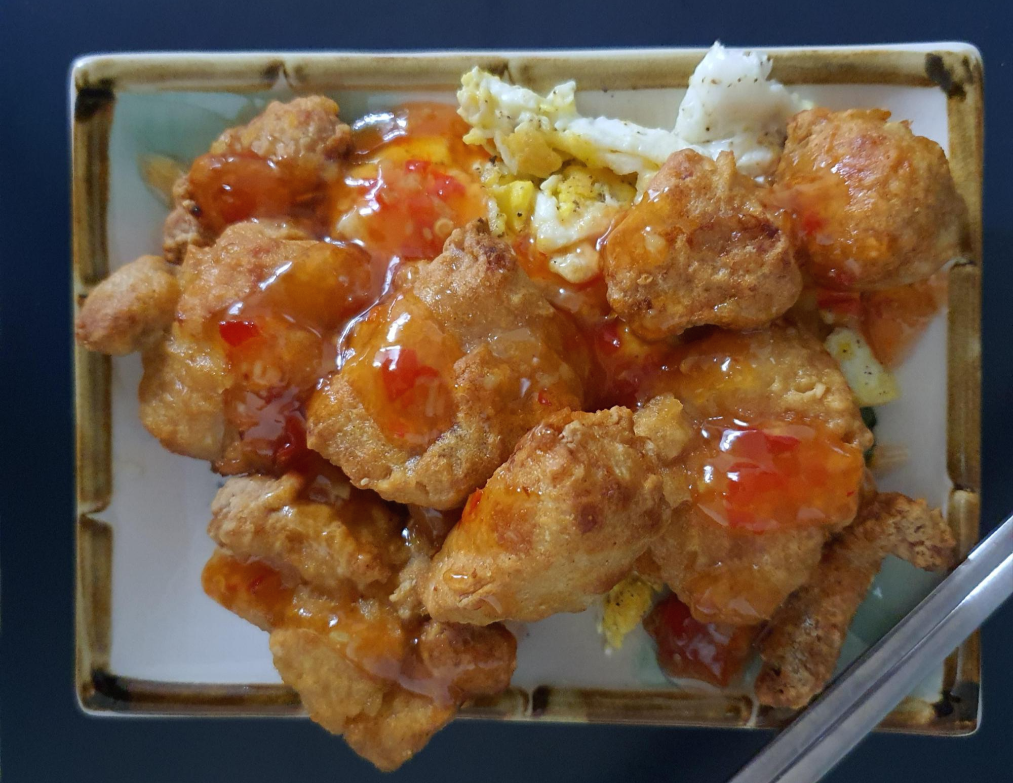  [에어프라이어] 냉동치킨 후기 - 고메 순살 크리스피 치킨 By. 자취퀸