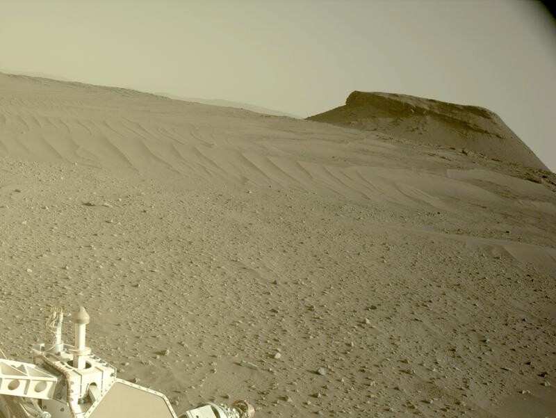 Perseverance로봇이 촬영한 화성이 표면