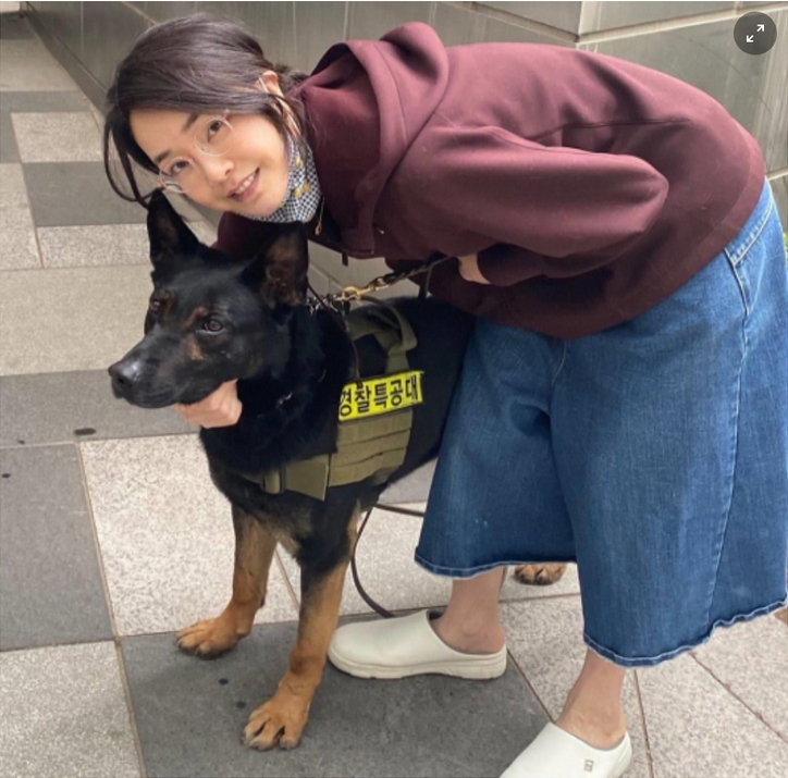  김건희 슬리퍼 정상가격에 여기서 구입 가능하네요