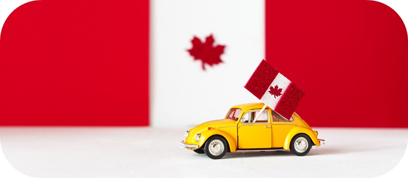 캐나다-국기-배경-노랑색-장난감-자동차