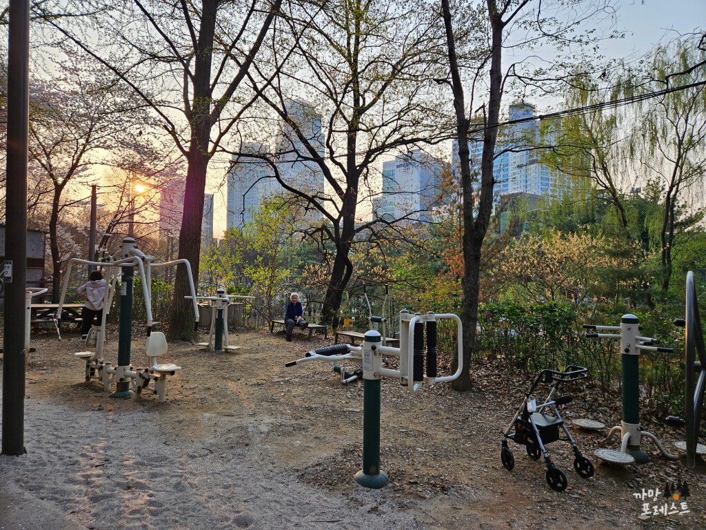 우면산 입구