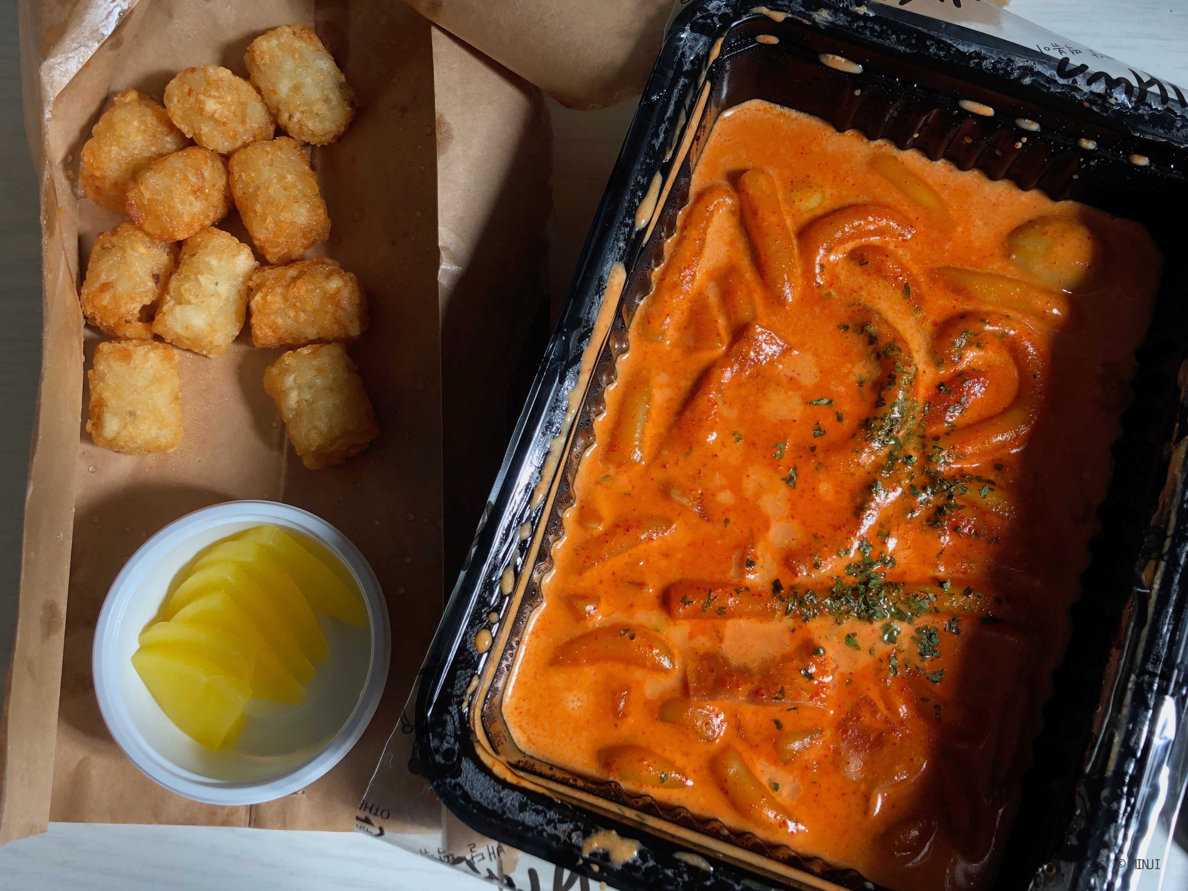  배떡 로제떡볶이 누들밀떡 후기, 맵기는 보통맛으로 (o˘˘o)