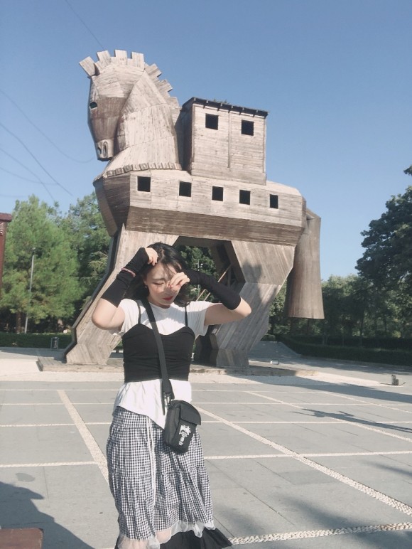 7일차 1편 :: 트로이 목마&트로이 유적지, 고등어케밥 2019. 8. 15. 댜든이의 터키 가족여행 37