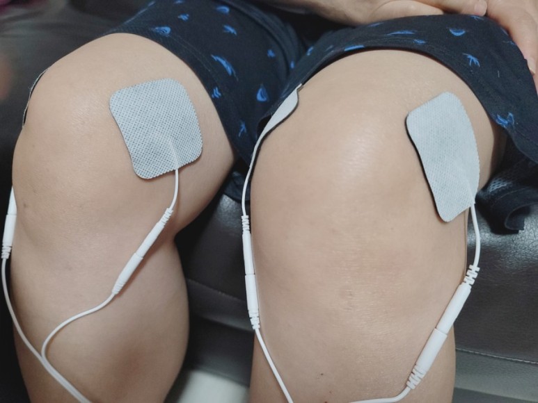 PMA-700 가정용 물리치료기 웰메딕 명절선물 저주파치료기 부모님선물 izen 3