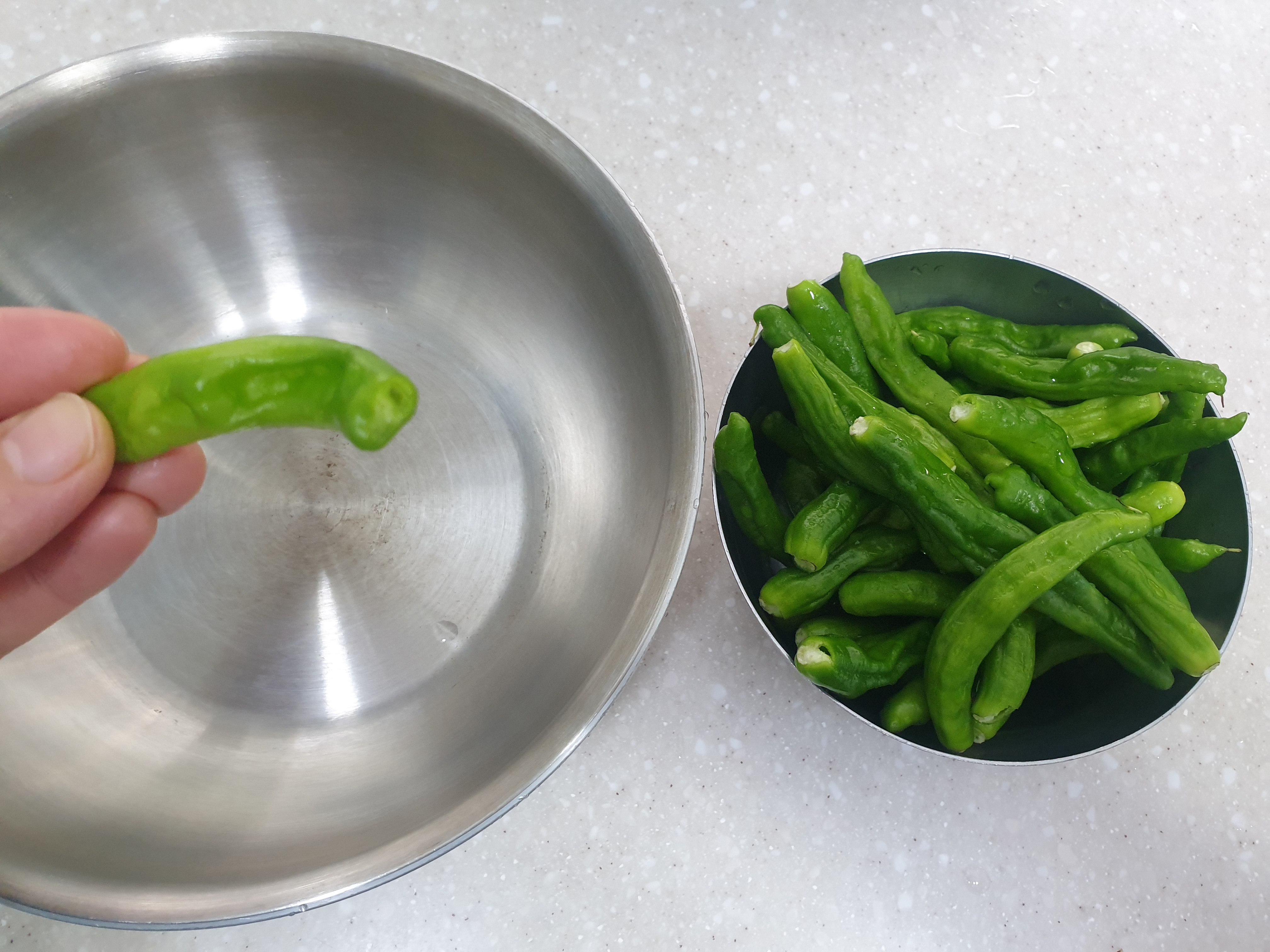 꽈리고추 멸치볶음 맛있게 만드는 법, 꽈리고추 멸치 간장조림, 꽈리고추 손질하는 법 꽈리고추 멸치볶음 맛있게 만드는 법, 꽈리고추 멸치 간장조림, 꽈리고추 손질하는 법