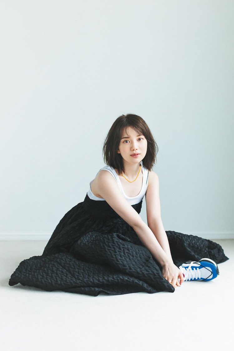 히로나카 아야카 弘中綾香3