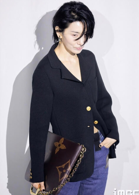  김서형 패션, 2023 루이비통 패션쇼 (LVPREFALL23)