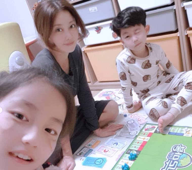  쥬얼리 이지현 나이 남편 두번째 이혼 근황