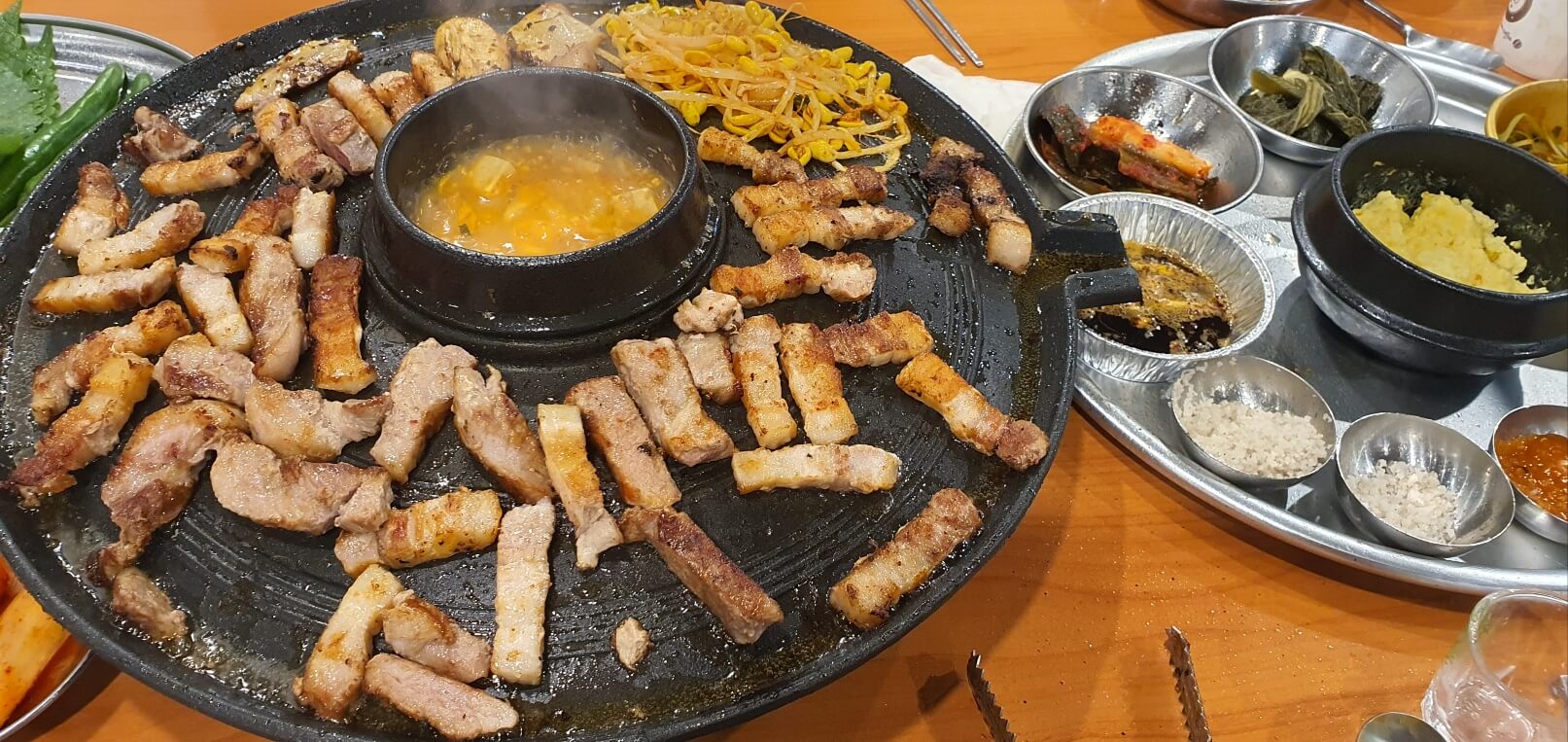  성남 중원구 맛집 가능성이 보이는 효자동솥뚜껑 삼겹살 금광점