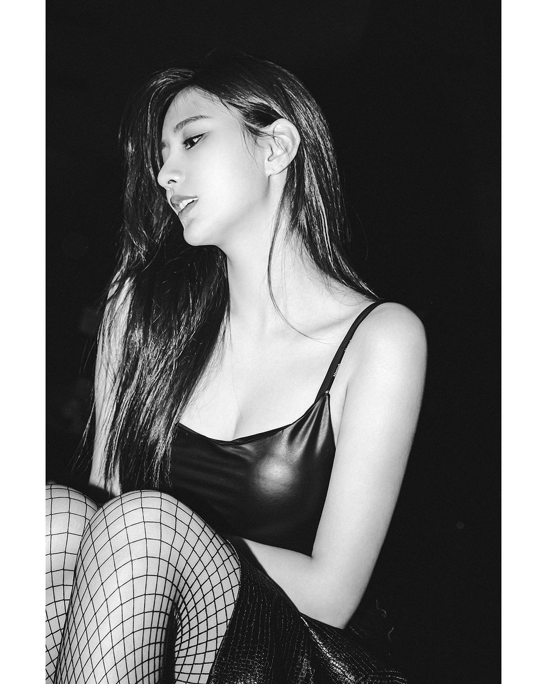  에이핑크 오하영 레자 드레스 화보 사진
