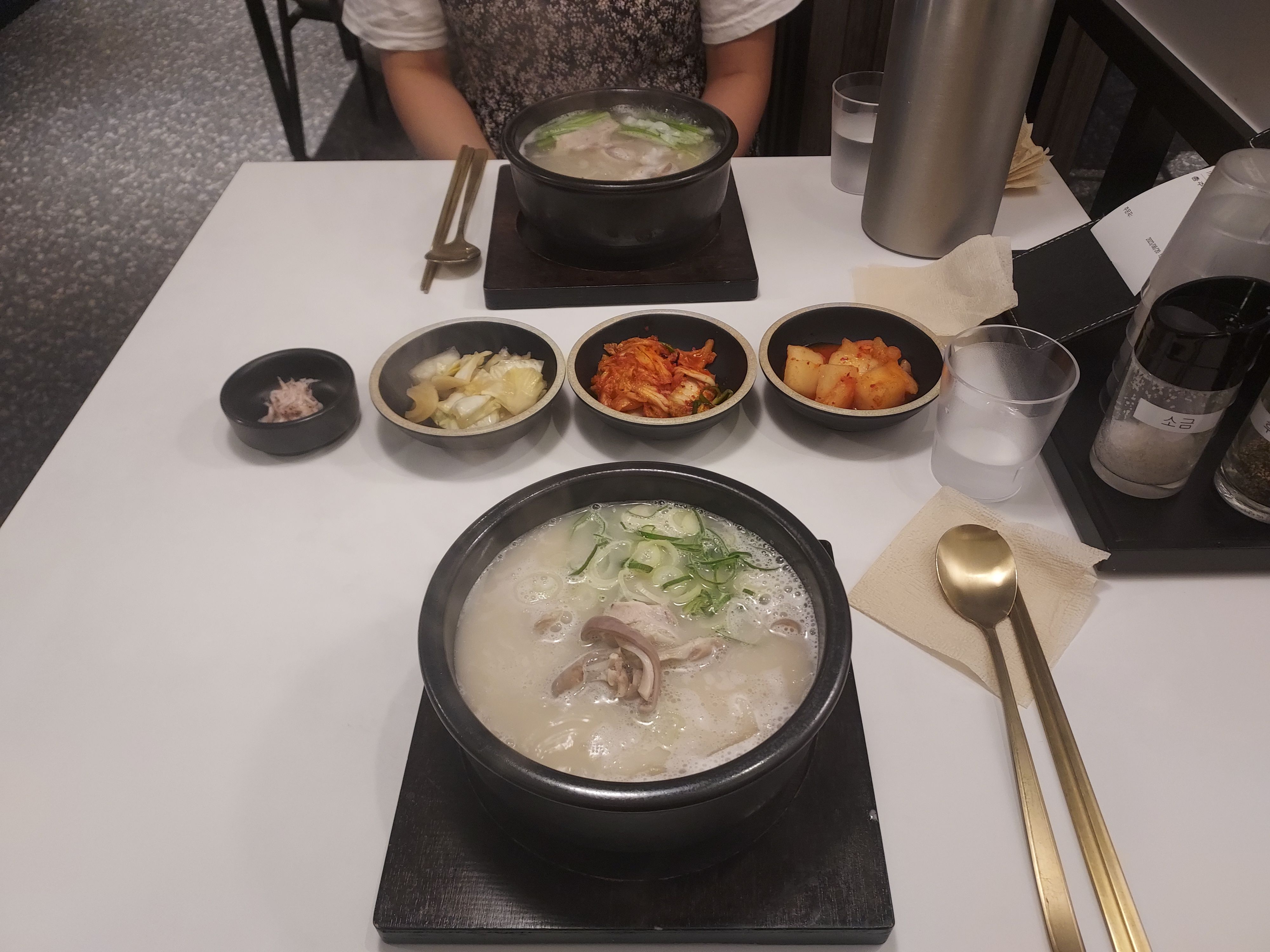  성수 이영자 추천 한식 맛집 '뚝다이닝' 돼지국밥 후기