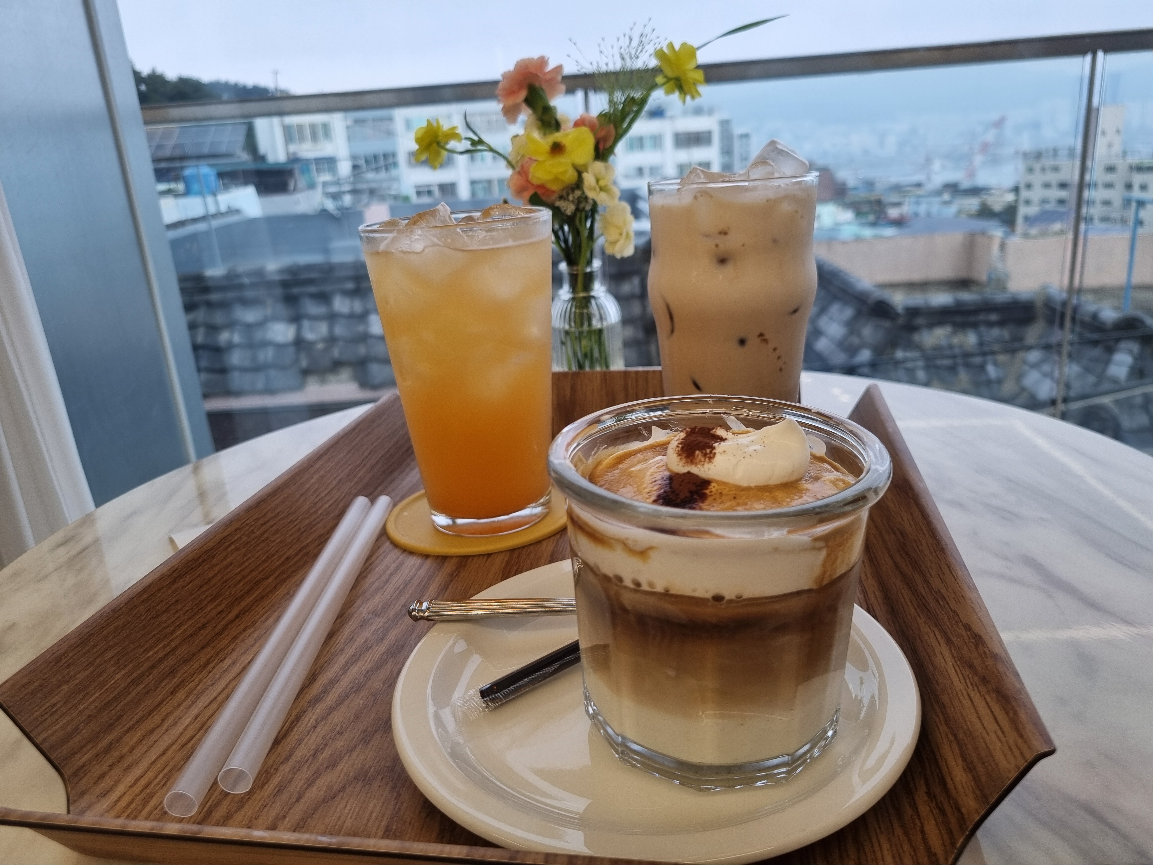 메종드콘뷰카페