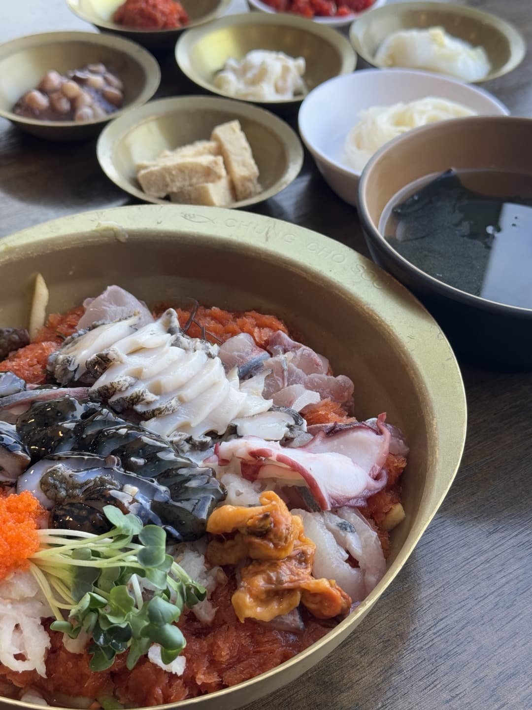 🐟 청초수물회 속초본점 – 바다를 그대로 담은 시원한 물회의 진수, 전국 1등 물회 맛집