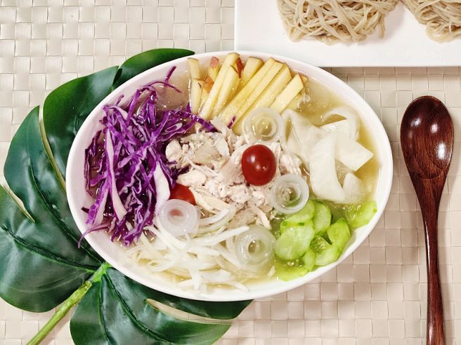 초계비빔국수