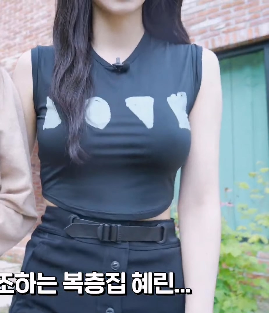 아이돌-idol-kpop-가슴-가슴골-슴골-boobs-cleavage-midriff-엉덩이-엉밑-엉밑살-butt-섹시-몸매-body-sexy-허벅지-thighs-도끼-cameltoe-nsfw-legs-cheeks-트리플에스-김나경-나키-triples-kimnakyoung-naky-aaa-acidangelfromasia