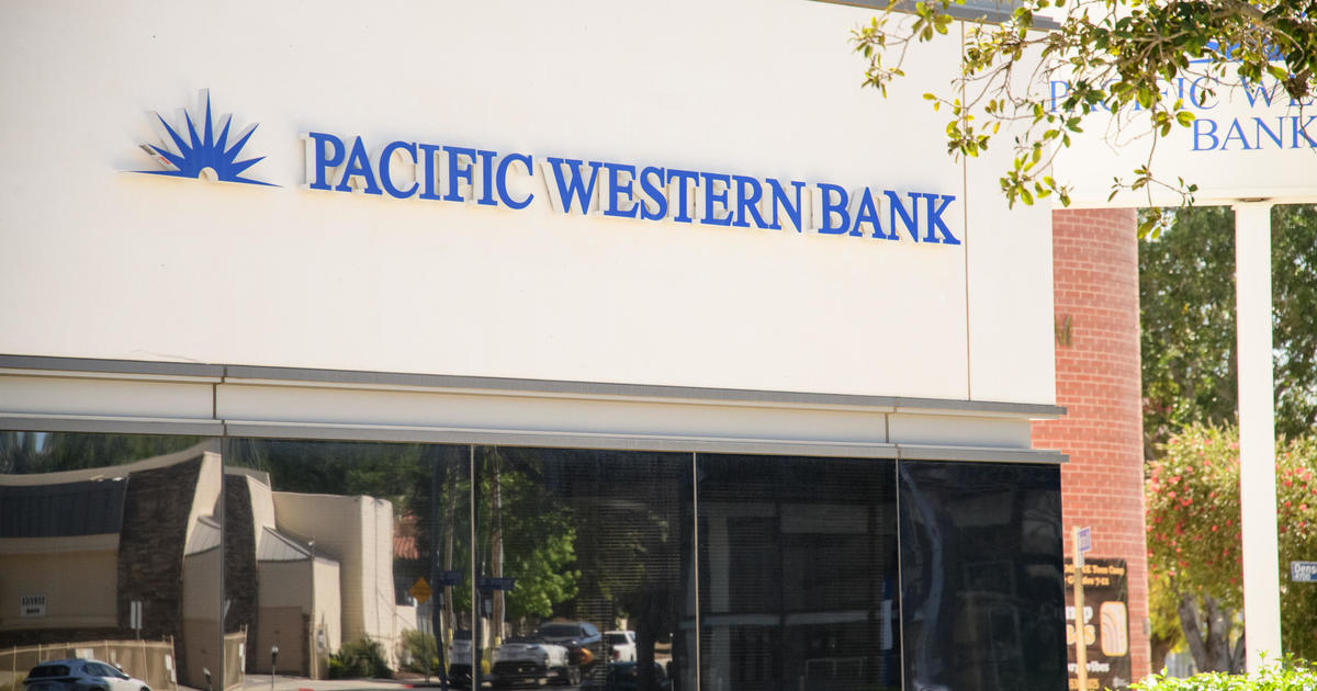 팩웨스트 뱅코프(PacWest Bancorp) 및 웨스턴 얼라이언스(Western Alliance)의 급락