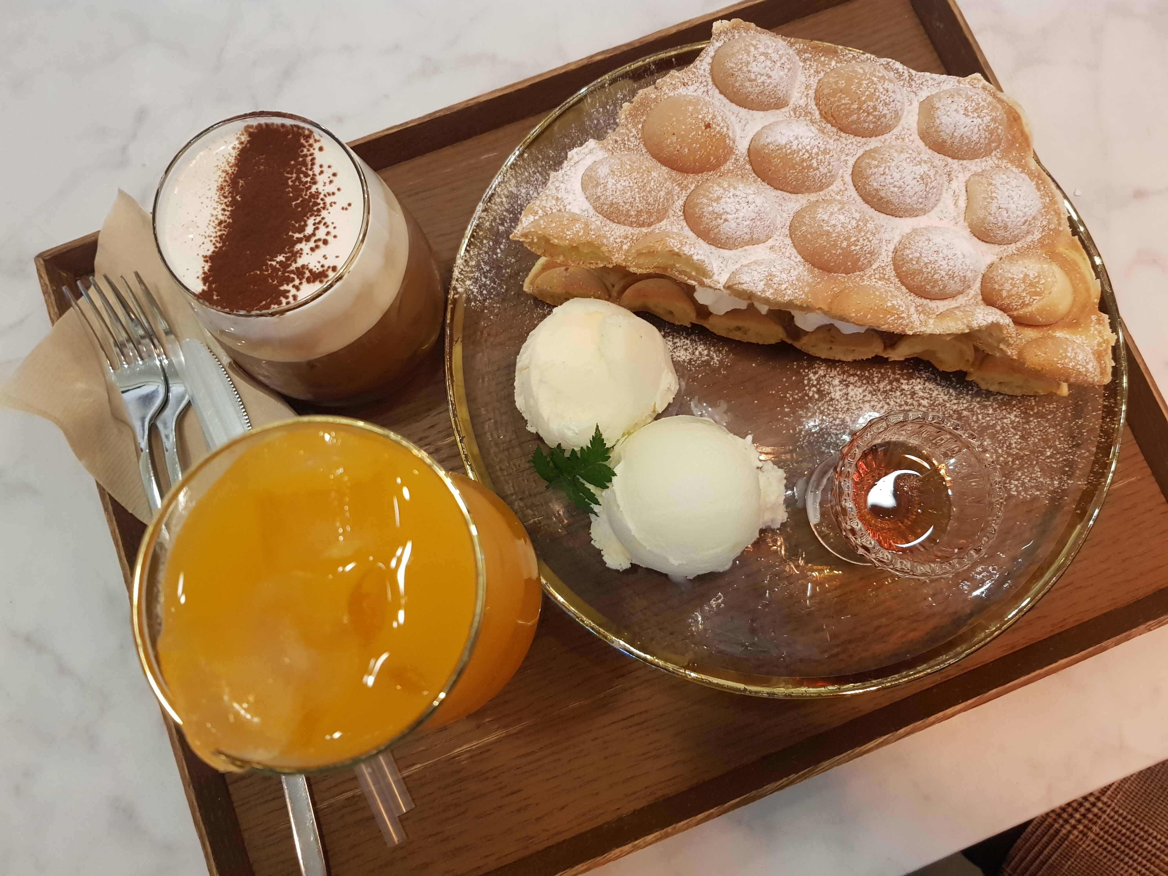  동래 골드스푼 :: 홍콩식 와플이 맛있는 부산 동래 카페 + 계절 과일 음료
