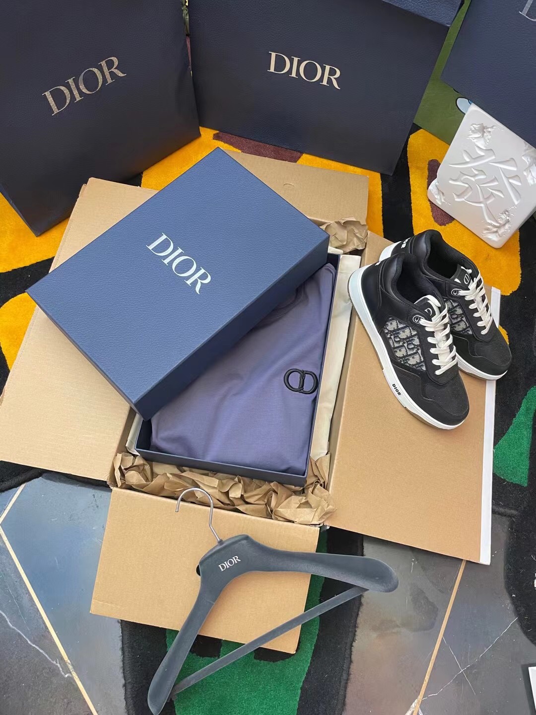  [DIOR] 디올 CD 아이콘 반팔 티셔츠 013J600A0589_C485