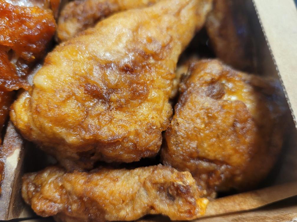 창원 교촌치킨 용지호수점 방문 포장 반반오리지널, 허니치킨