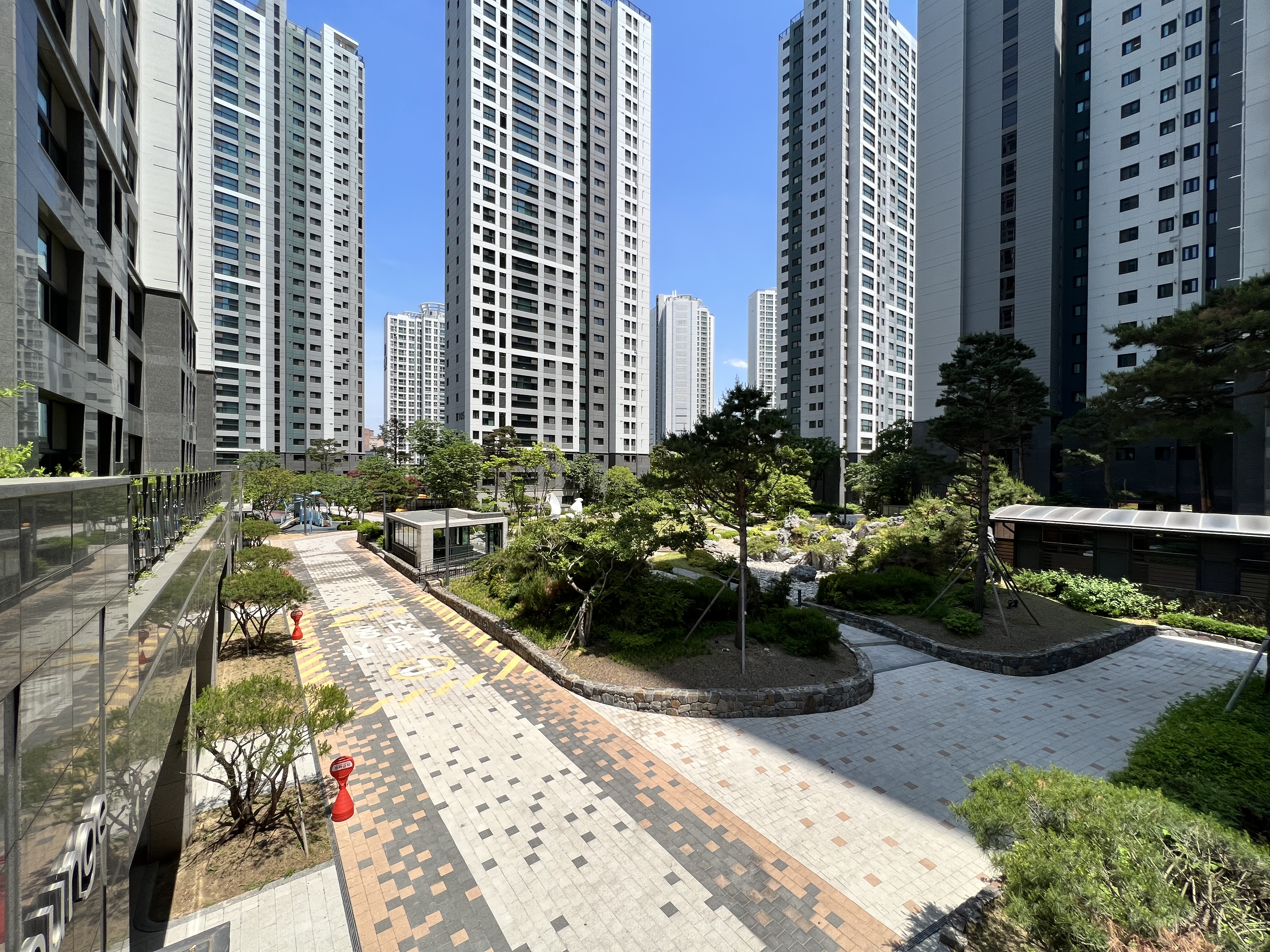 경기도 광명시 신축 아파트 대우건설의 철산 센트럴 푸르지오