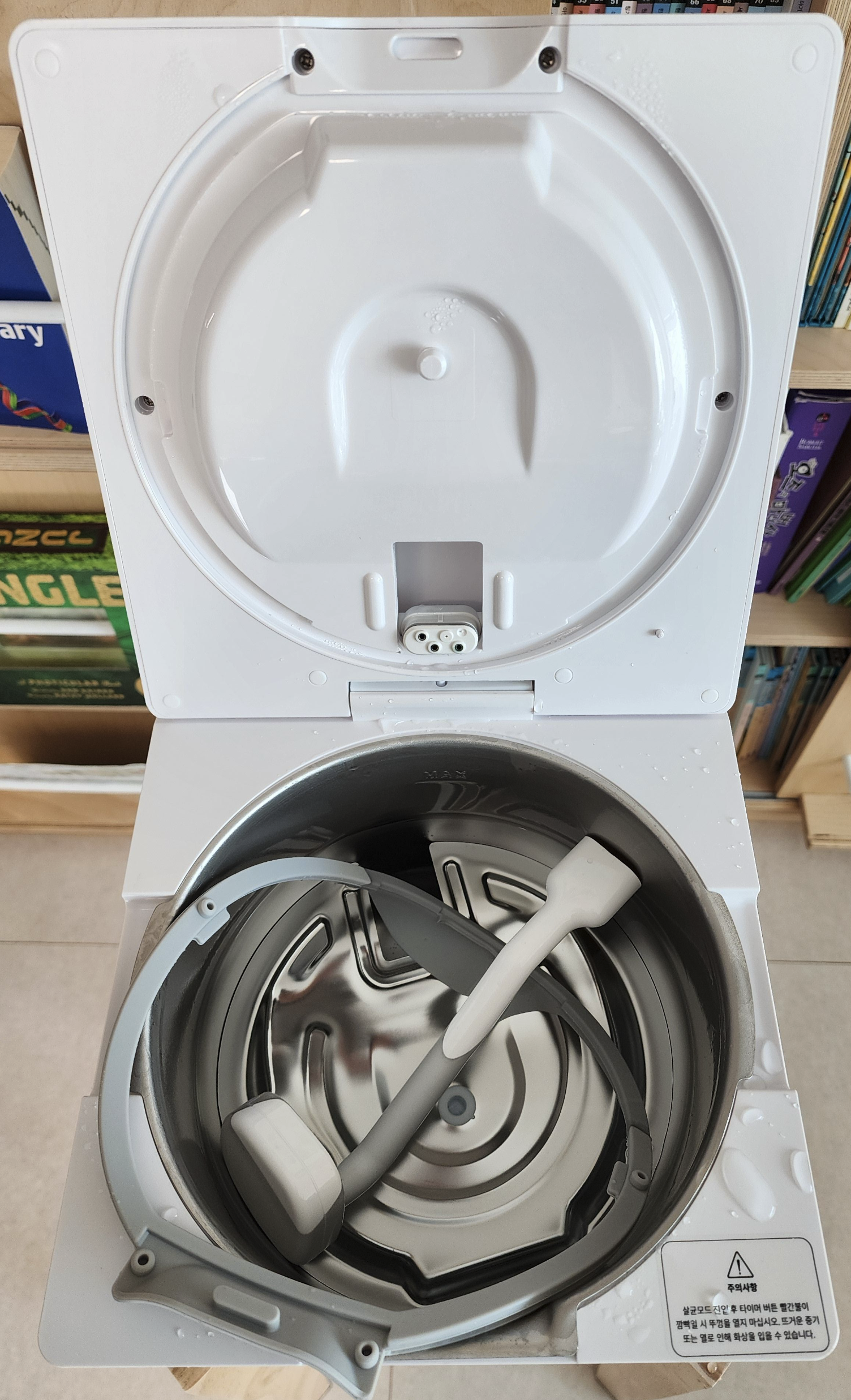 케어팟가습기_CAREPOD_CUBEX50V_구성품전체분리완료