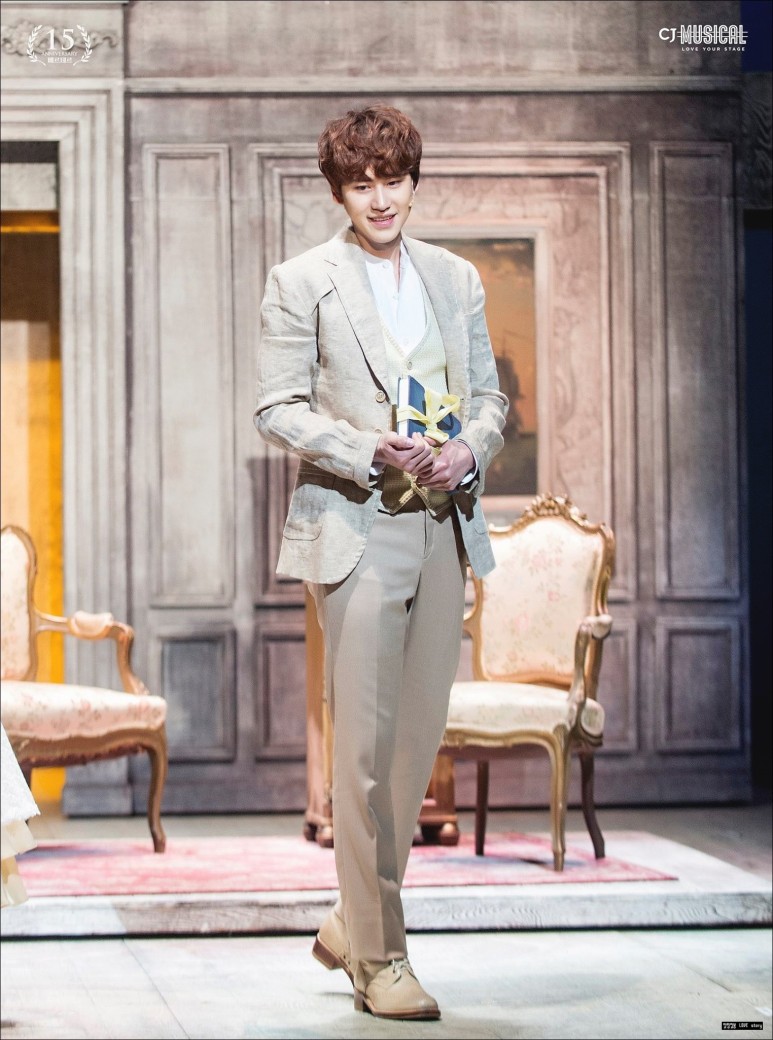 규베르공연사진