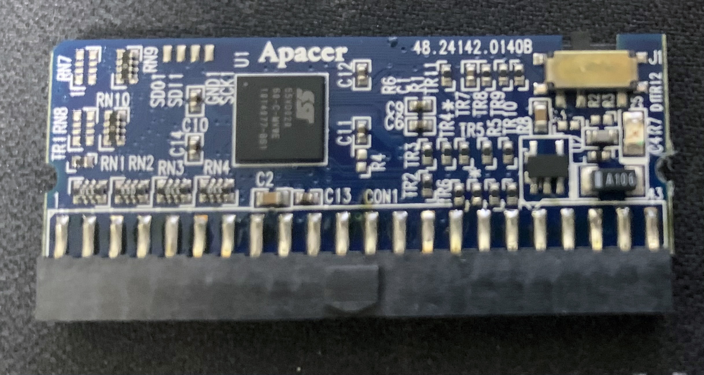 Apacer ATA-Disk Module Ⅲ 4GB (AP-FM004GF24D5S-LPHJ) PCB&amp;#44; Controller