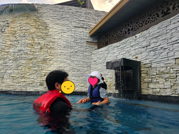 코타키나발루리조트_샹그릴라탄중아루_수영장_아이랑