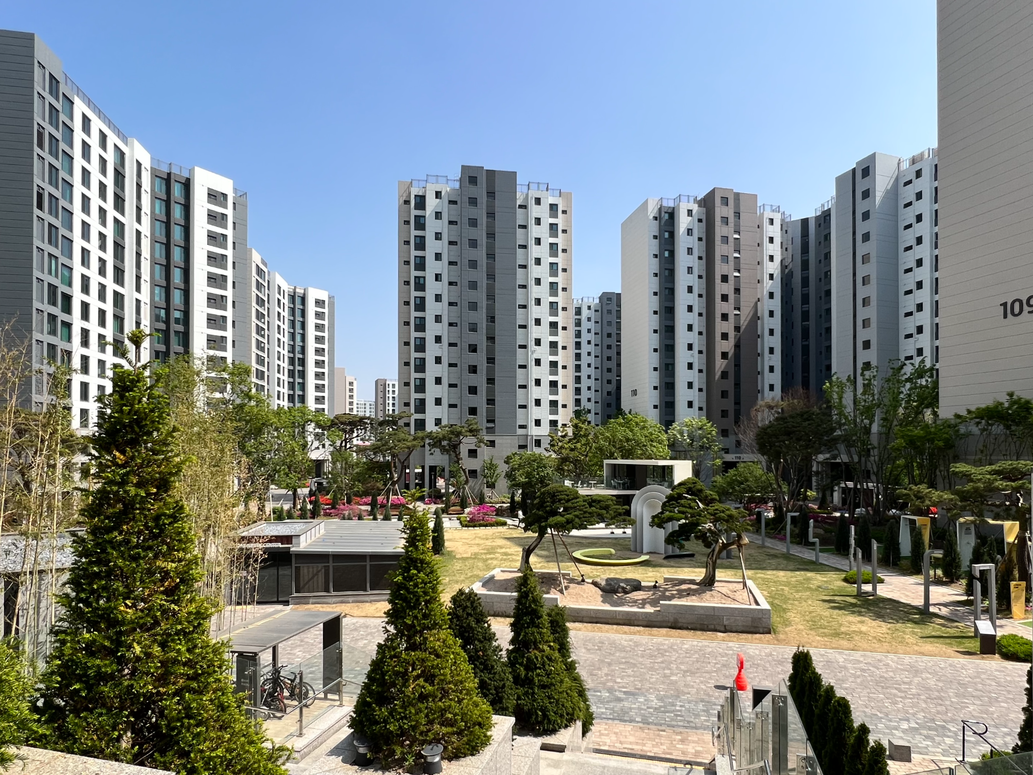  경기도 수원시 팔달구 신축 아파트 힐스테이트 푸르지오 수원