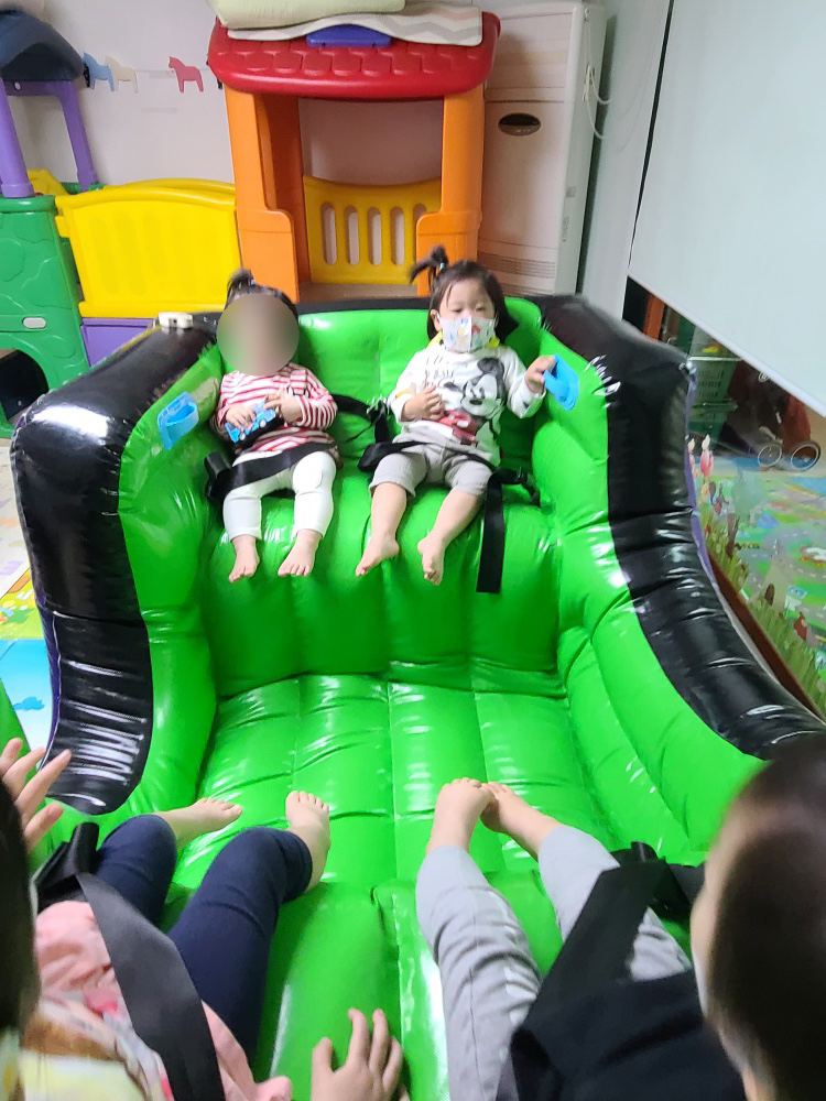 비 영어로 비오는 월요일 그리고 끝나지 16