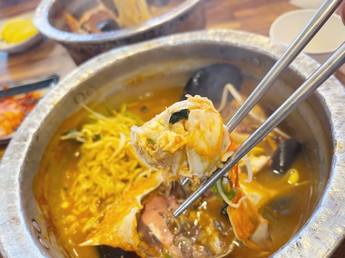제주해물라면-꽃게살