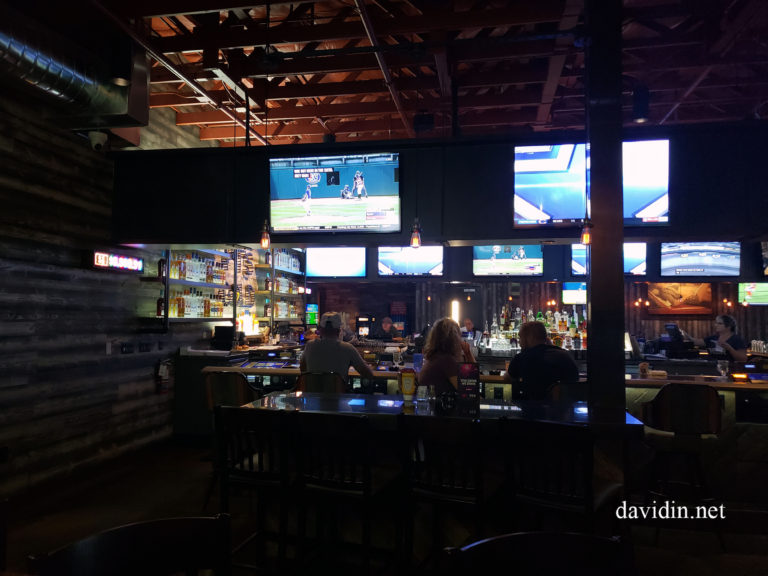  PT’s Pub | Draft Day Party | Golden Entertainment